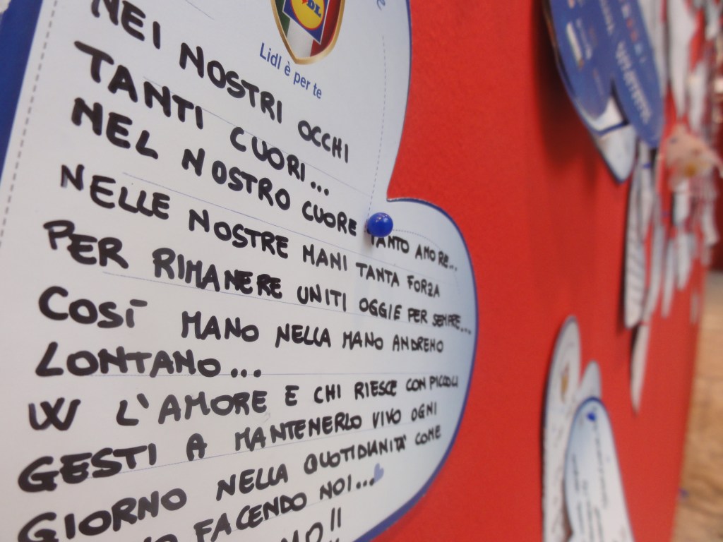 Pen your love notes for Juliet on paper hearts and tack 'em to a felt board.